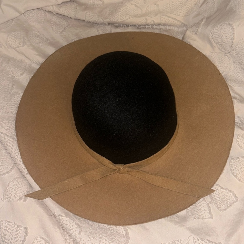 Two tone hat
